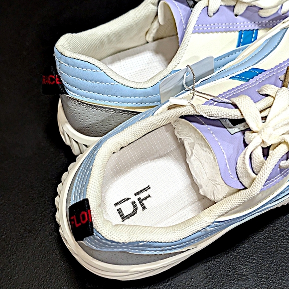 NWT DeFlorance Sneakers Tan Blue EU 42 US 11.5 - Picture 6 of 6